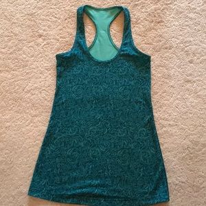 Lululemon workout tank